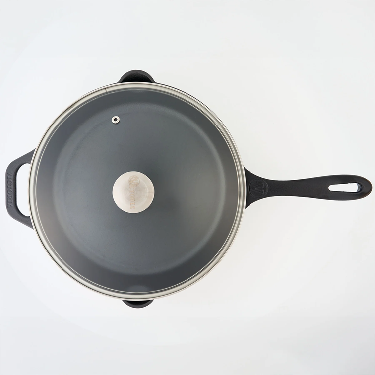 Combo Sartén de Hierro Fundido Con Tapa de Vidrio Victoria de 30 Cm