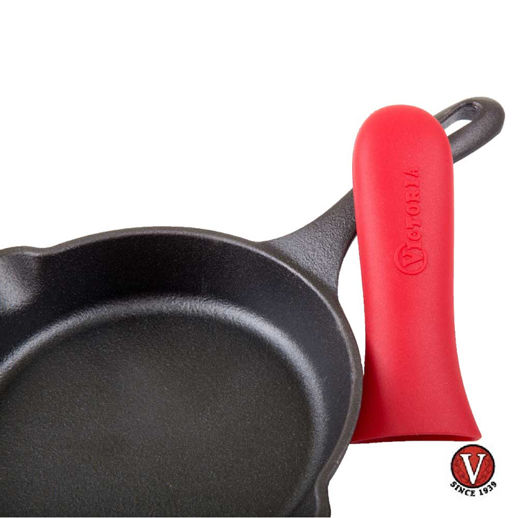 Combo Sartén de Hierro Fundido Victoria de 25 Cm + Mango de Silicona