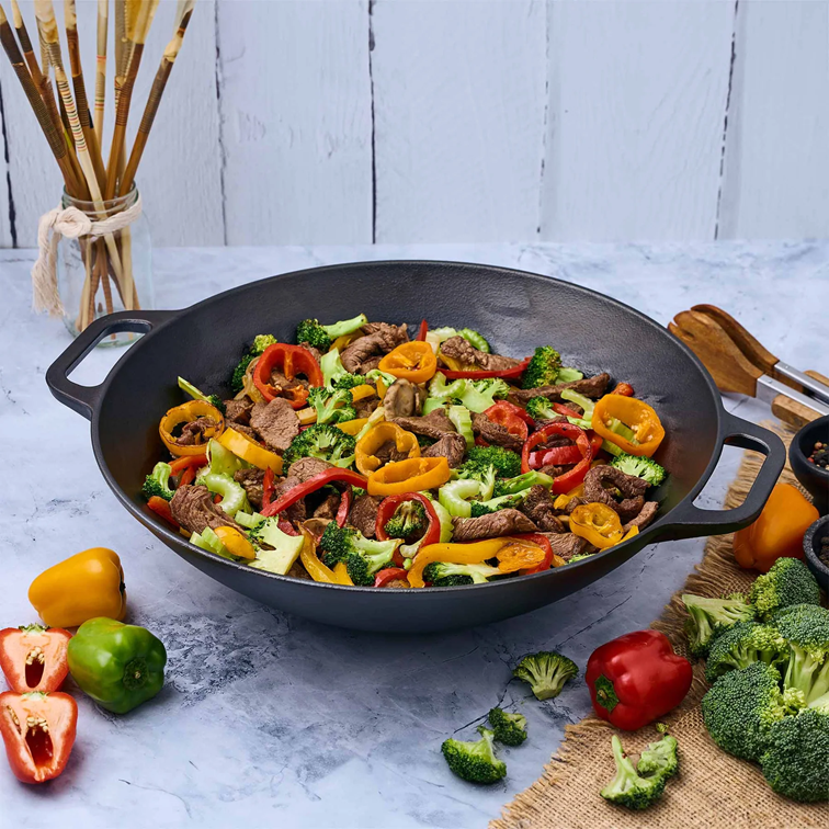 Sartén Wok de Hierro Fundido Victoria de 35,5 Cm 30926